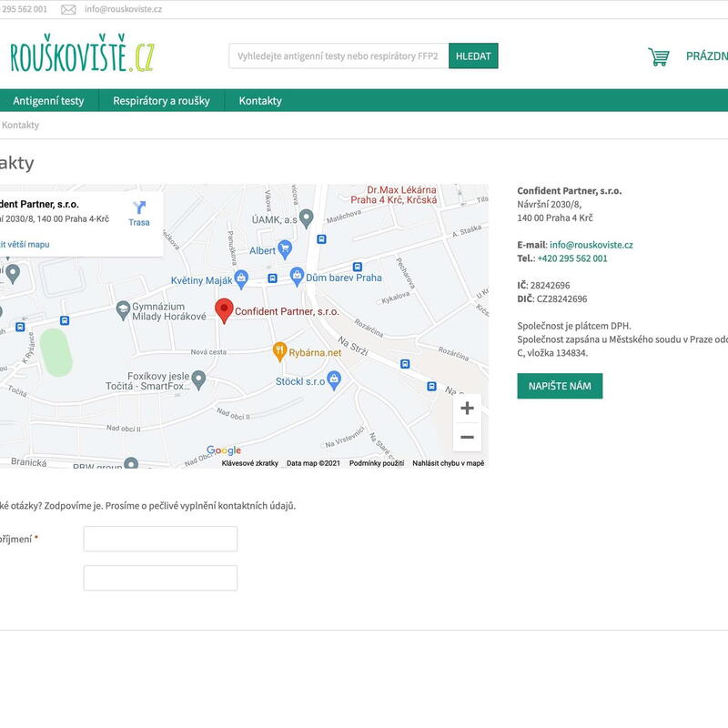 Jednoduché kontaktní údaje na e-shopu Rouškoviště